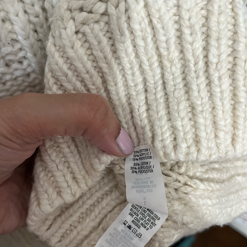 Sweater - Picture 6 of 6